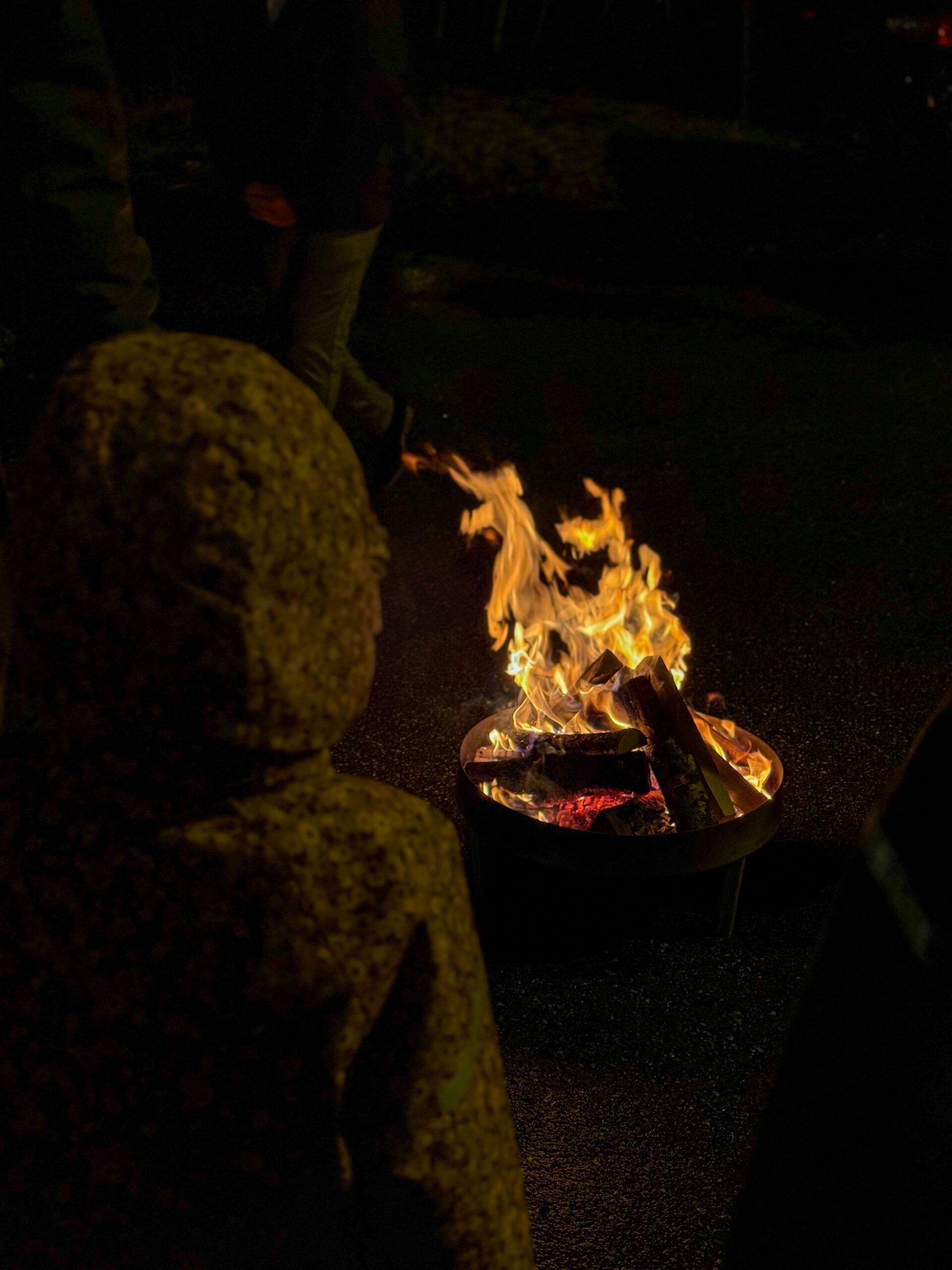 Ilden som brenner påskenatt i St. Olav domkirke