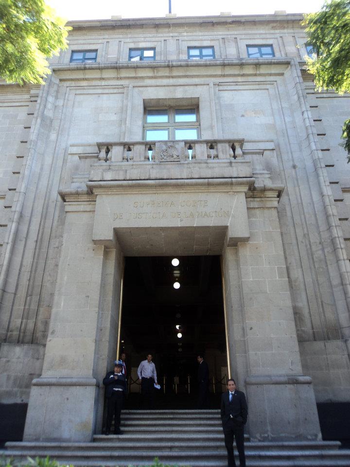 Bygningen til Mexicos høyesterett, Suprema Corte de Justicia de la Nación, i Mexico by.