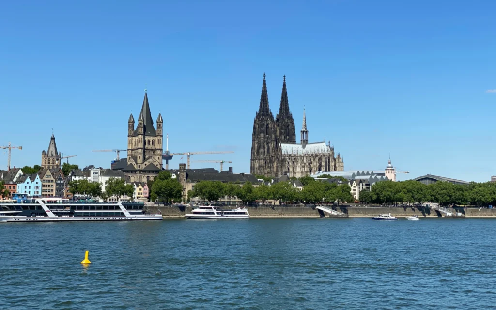 Kölnerdomen i Köln sett utenfra