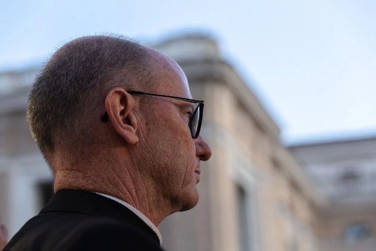 Biskop James Conley av Lincoln i Nebraska på Petersplassen 12. oktober 2019.