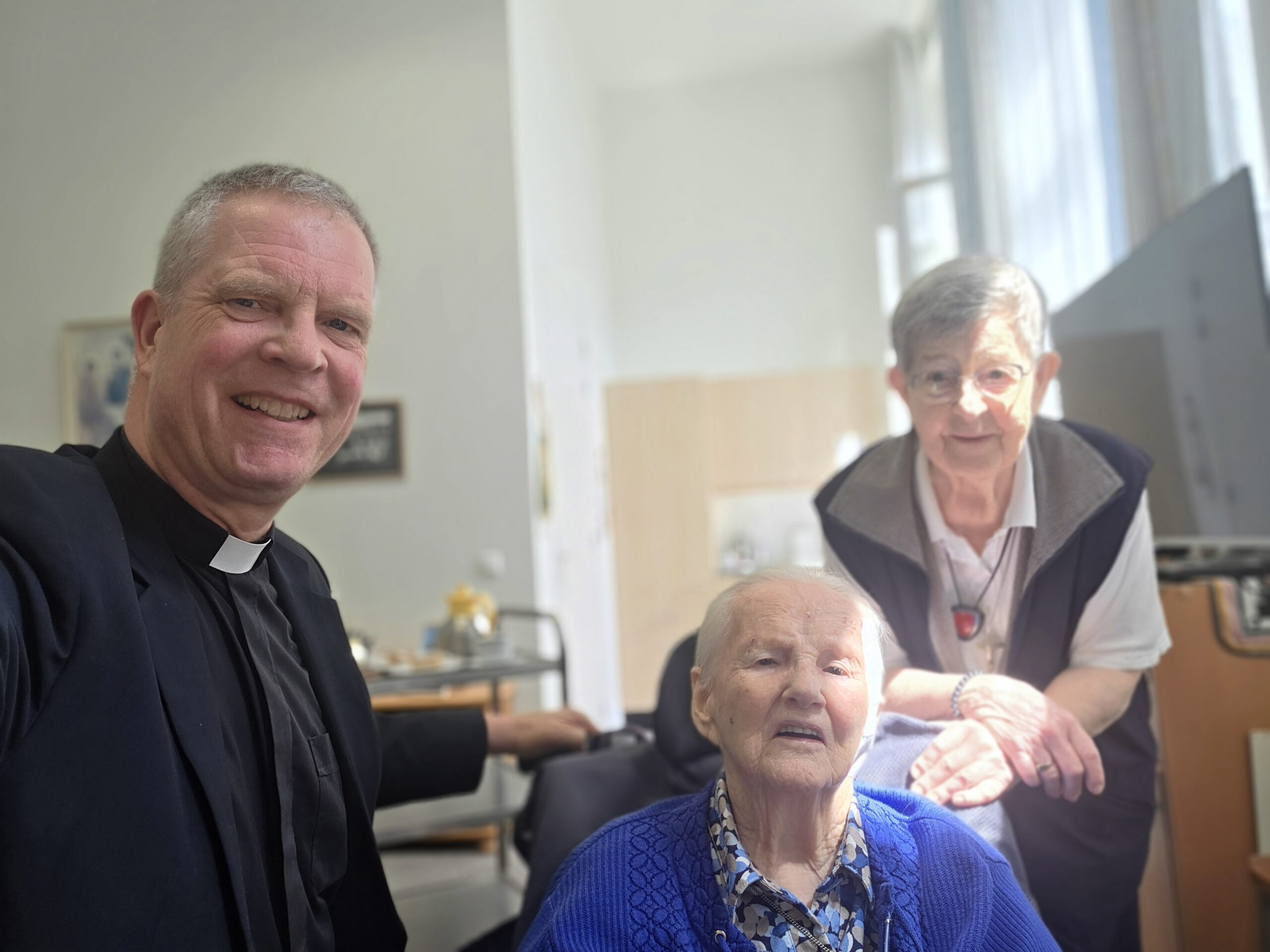 p. Sigurd, sr. Helene og sr. Regine