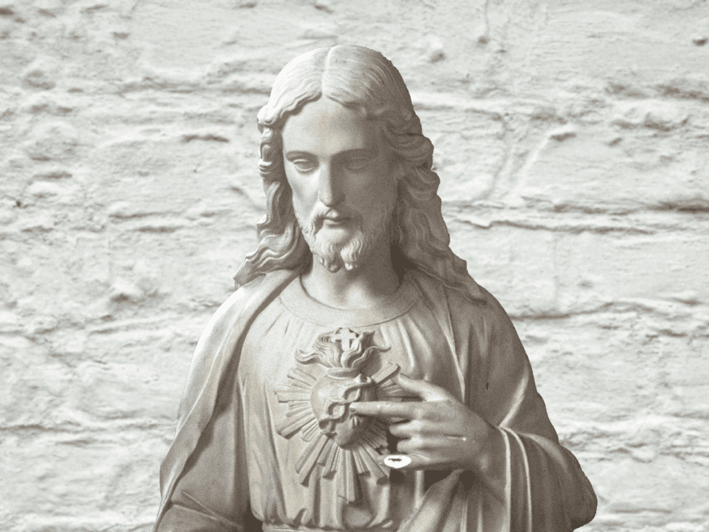 Statue av Jesu med Hans Hellige Hjerte