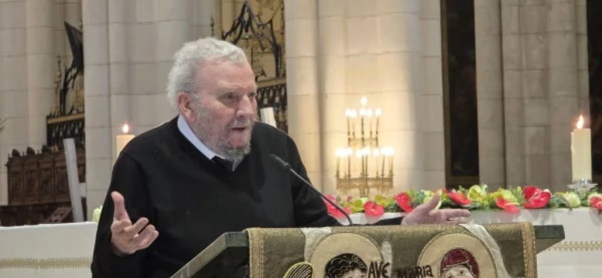Kiko Argüello under messen som ble feiret 30. mai 2026 i Almudena-katedralen i Madrid.